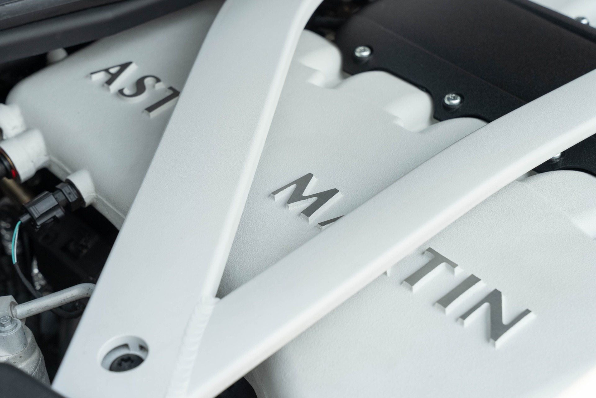 2015 Aston Martin Vanquish Base - Photo 30